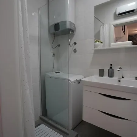 Ema&nola Apartment Šibenik